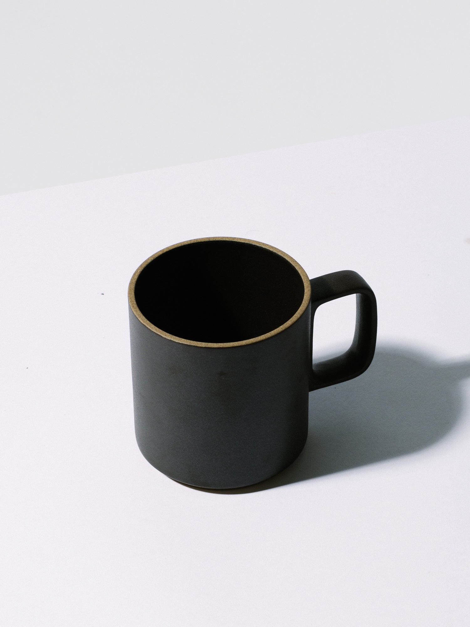 Black Mug - Hasami Porcelain - Homecoming