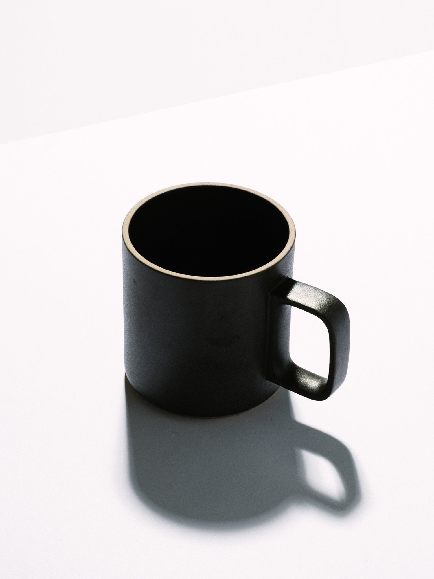 Black Mug - Hasami Porcelain - Homecoming