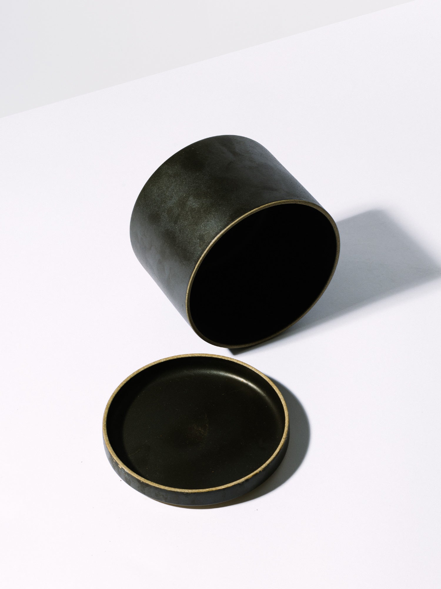 Black Planter - Hasami Porcelain - Homecoming