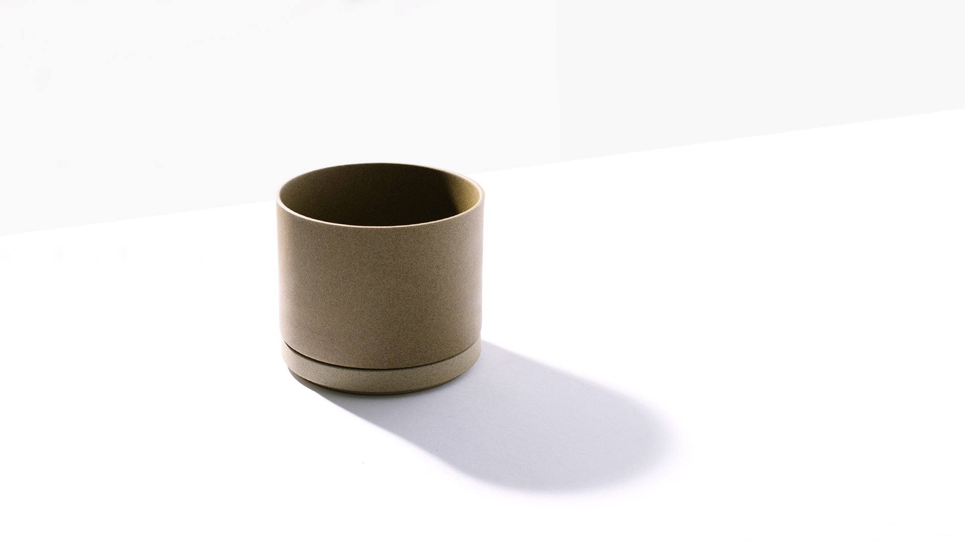 Natural Planter - Hasami Porcelain - Homecoming