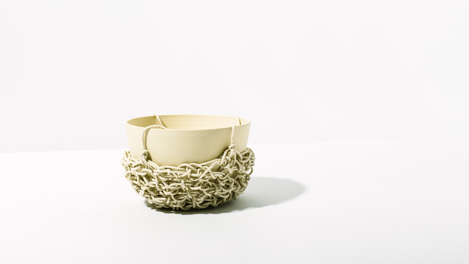 Crochet Hanging Planter - Homecoming