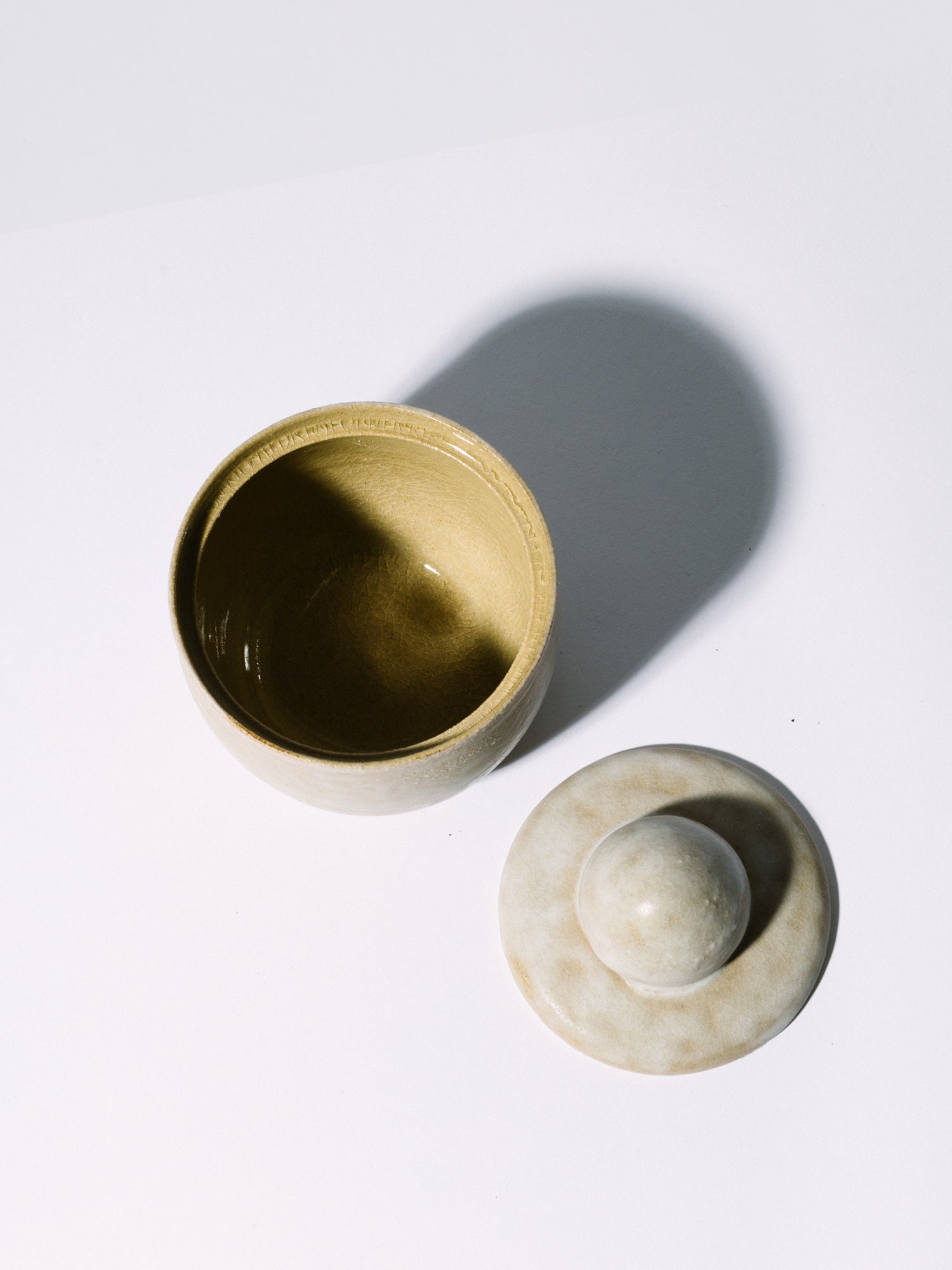 Dome Handle Container - Nancy Kwon - Homecoming