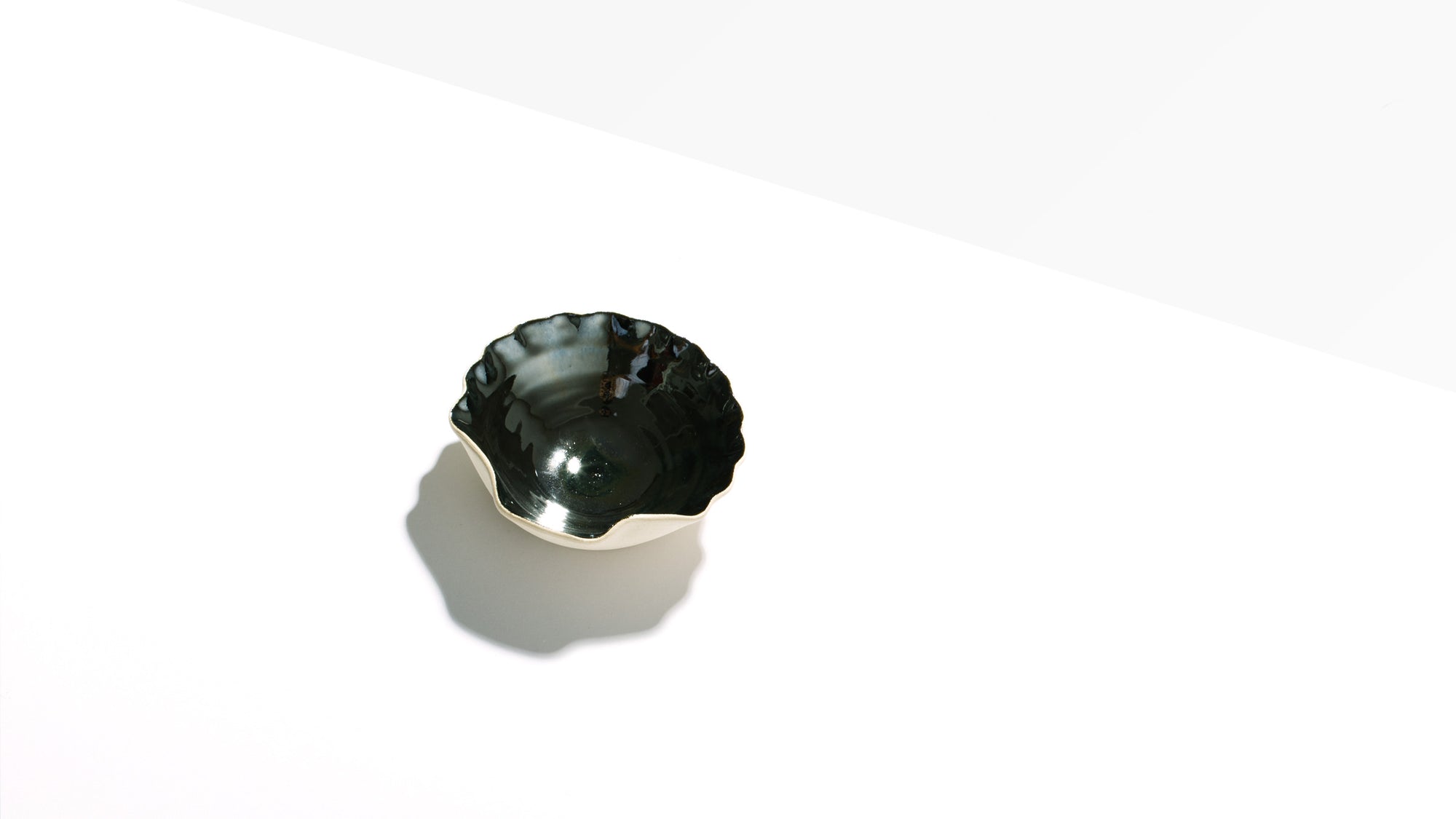 Metallic Shell Dish - Homecoming
