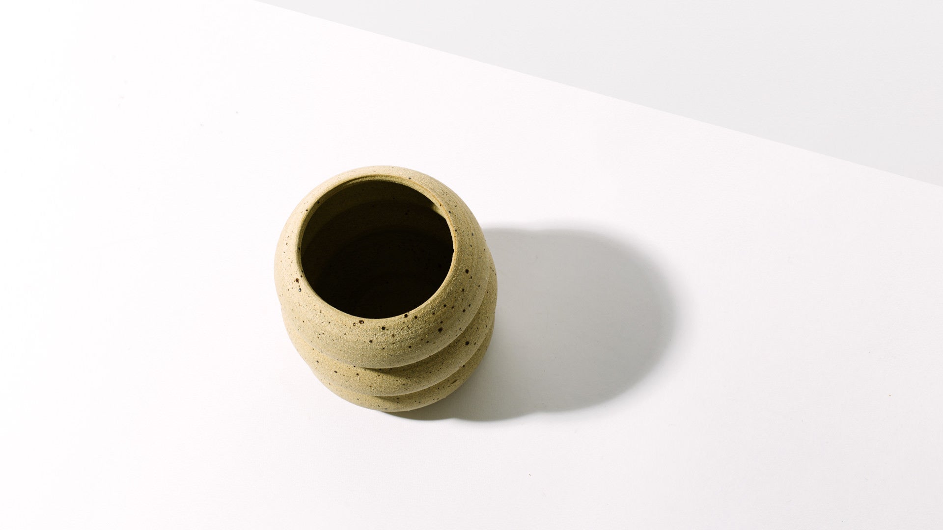 Raw Curve Planter - Homecoming