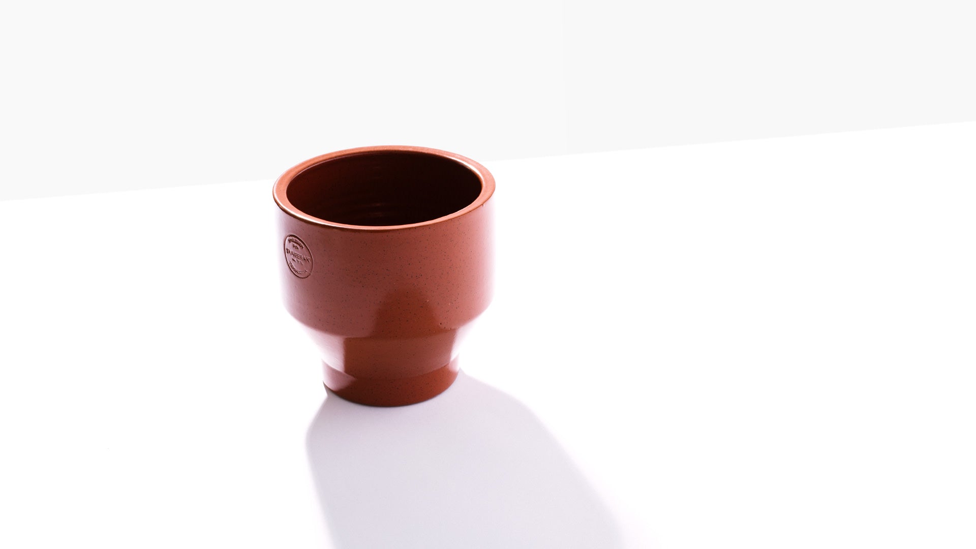 Glazed Red Edge Pot - Skagerak - Homecoming