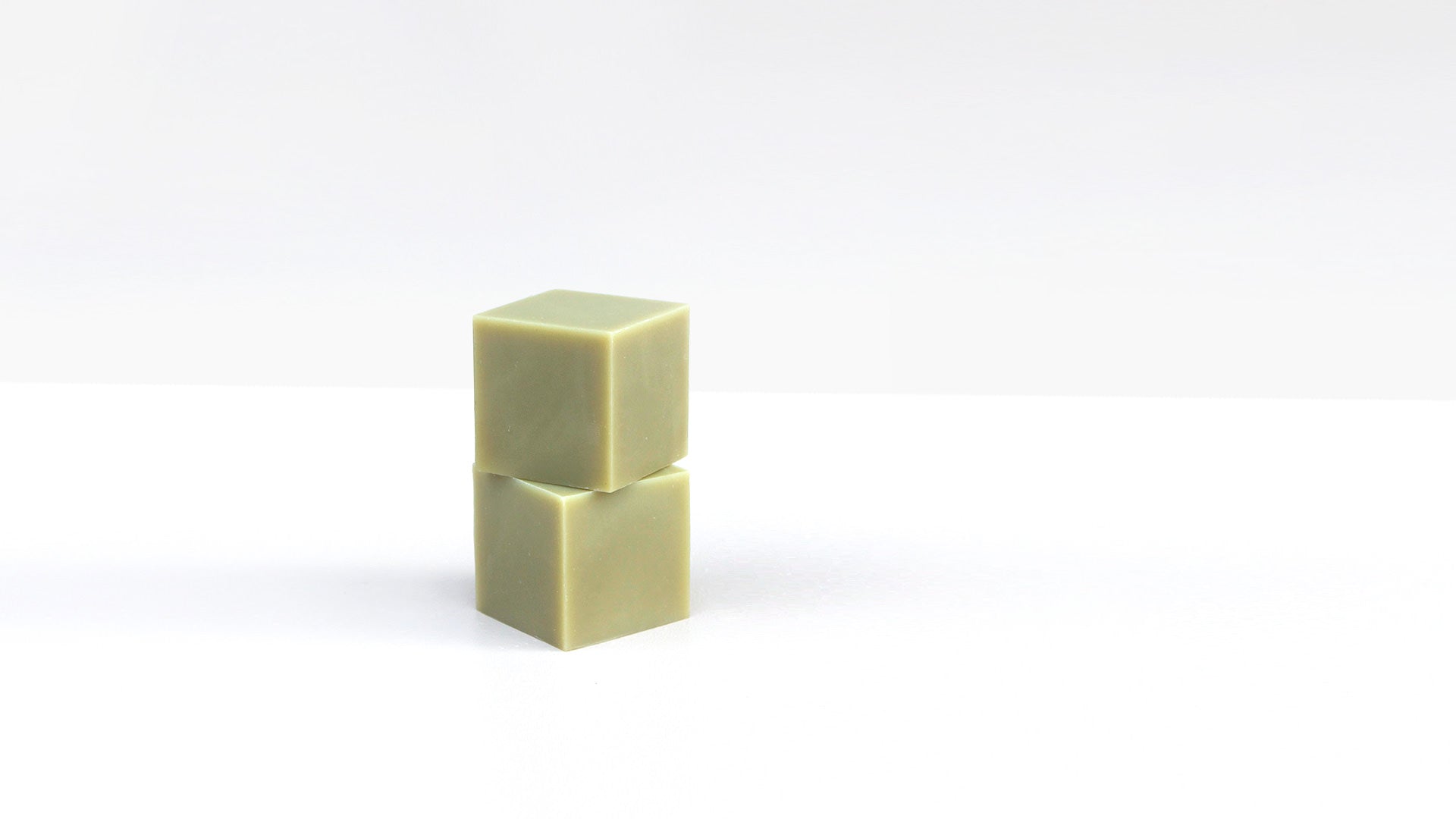 Sweet Almond & French Clay - Sphaera - Homecoming
