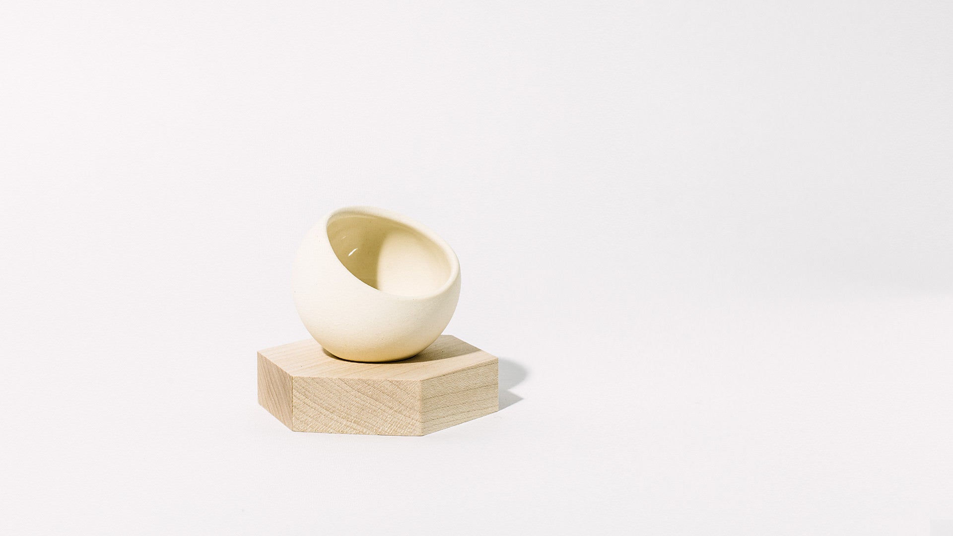 Hex Spora Planter - Homecoming